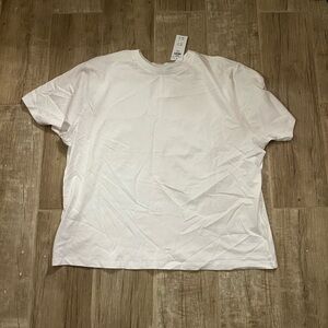 Abercrombie & Fitch White Short Sleeve Tee